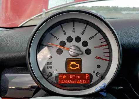 2009 Mini Cooper из США, поврежденный, VIN WMWMF33519TW70531